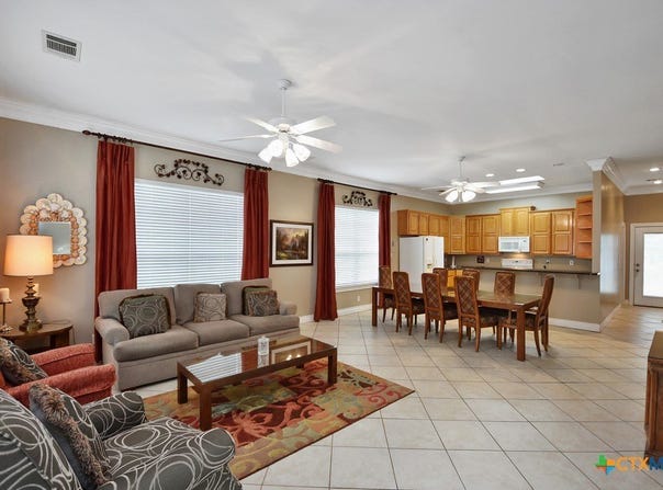208 E 20th Street, Cameron, TX 76520