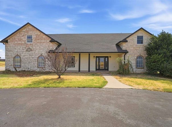 6935 NE Watts Rd, Elgin, OK 73538