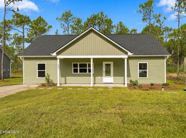535 Woodhaven Road, Southport, NC 28461