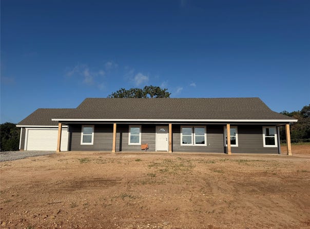 180 Altom Road, Springtown, TX 76082