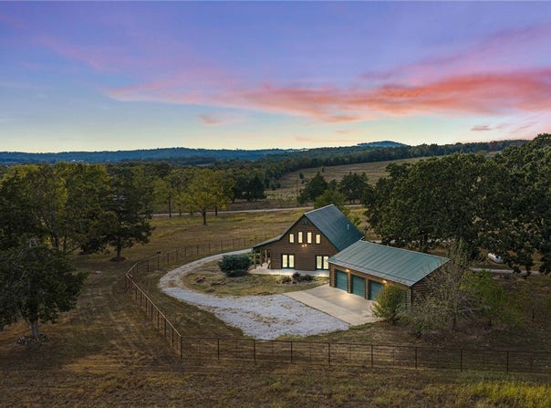 3146 Minnow Drive, Omaha, AR 72662