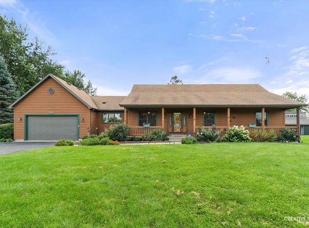 1684 Hilda Drive, Lake Holiday, IL 60548