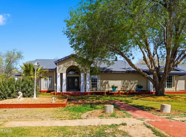 14500 N Loop Drive, Clint, TX 79836