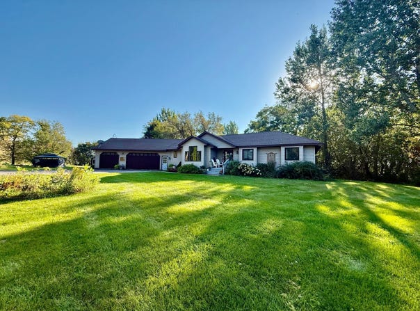 3874 Airway Lane NE, Alexandria, MN 56308