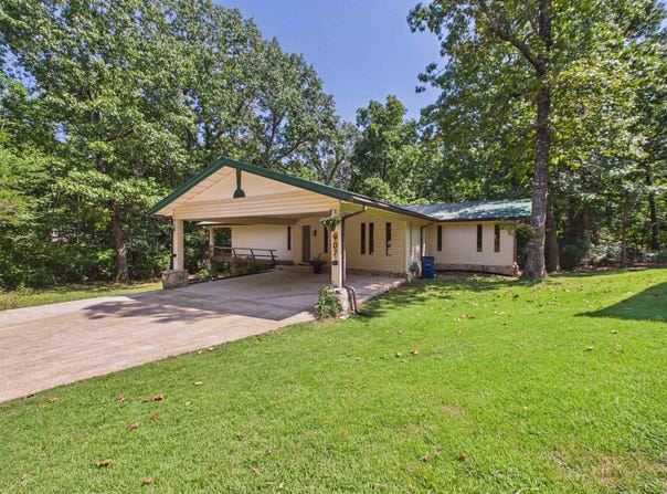 907 PAR DRIVE, Mountain Home, AR 72653