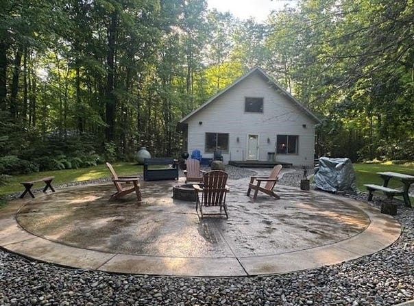 18486 VALLEY VIEW Road, TOWNSEND, WI 54175