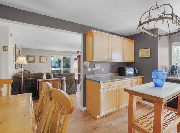 2536 White Oak Place, Escondido, CA 92027