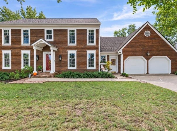 12846 Sagamore Road, Leawood, KS 66209