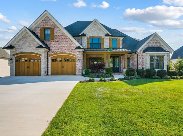 1730 Lake Manor Drive, Forest, VA 24551