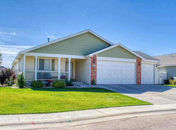 814 Sako Dr, Gillette, WY 82718