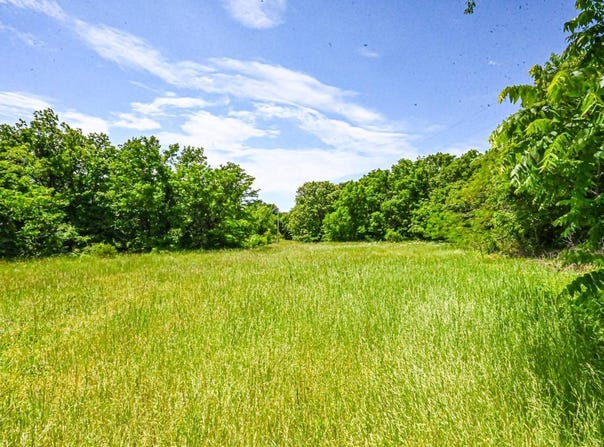 S 7th RD, Humansville, MO 65674