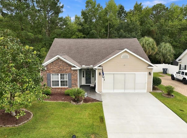 649 Wintercreeper Dr., Longs, SC 29568