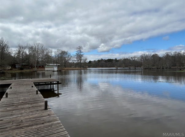 975 Beach Road, Camden, AL 36726