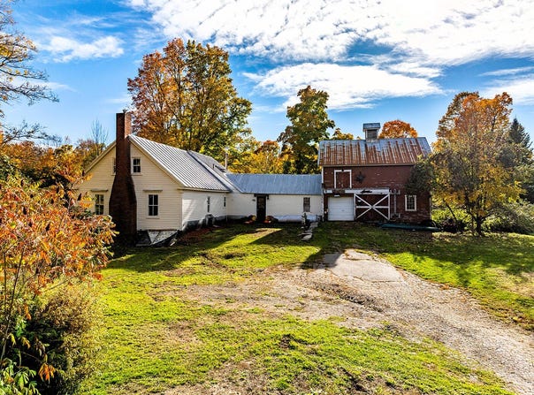 66 Belfast Road, Freedom, ME 04941