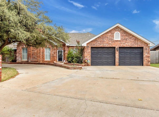 6515 Amber Dr, Odessa, TX 79762