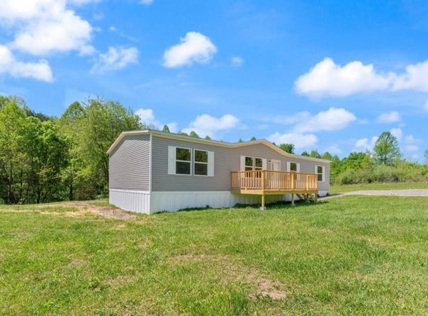 2152 Carcassonne Road, Blackey, KY 41804