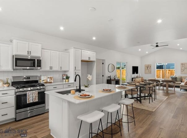 725 Spaniel Lane, Belgrade, MT 59714