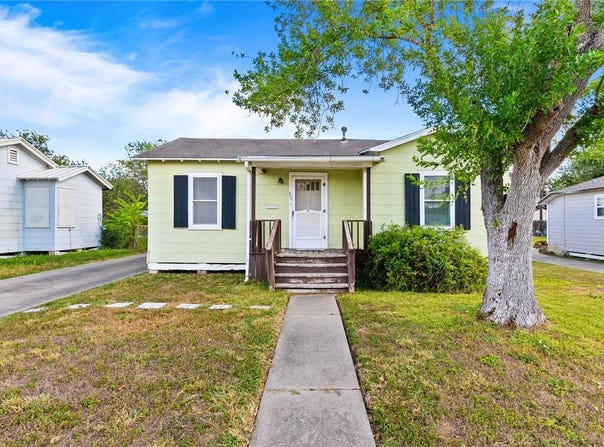 503 E Henderson Street, Bishop, TX 78343