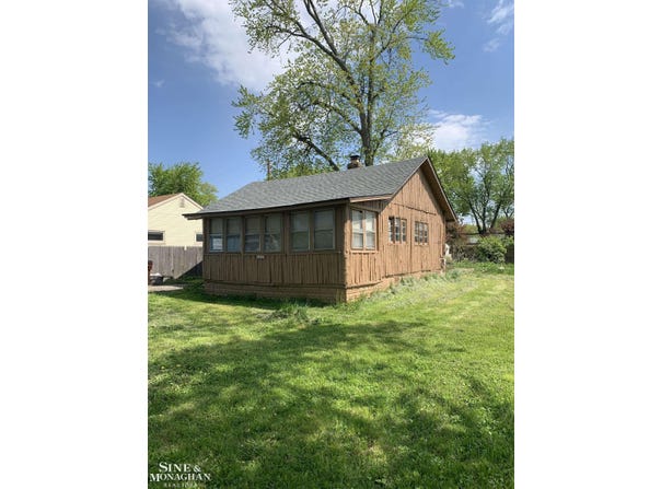 3103 10th Road, Monroe, MI 48162