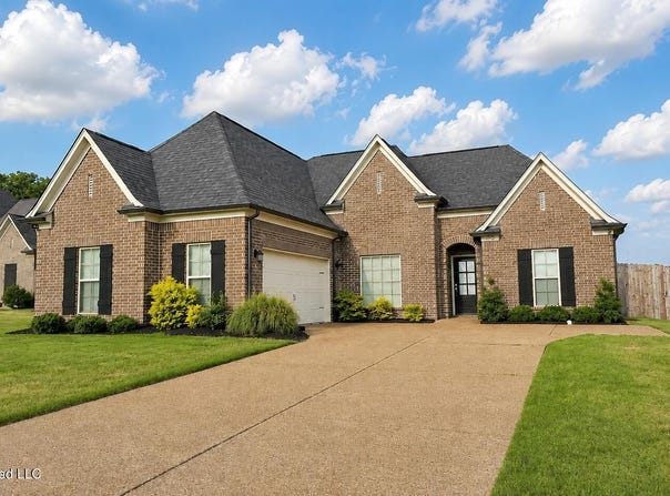 1932 Ava Drive, Nesbit, MS 38651