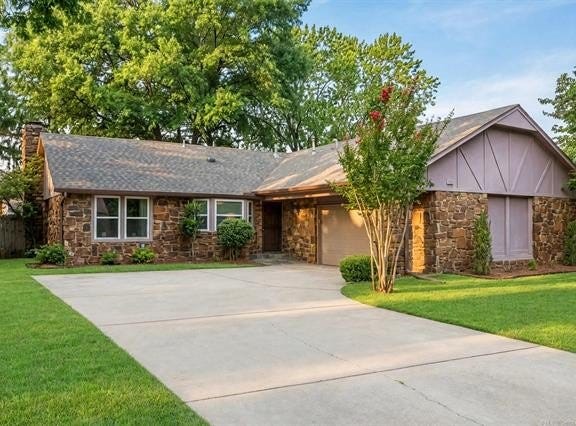 9912 S 67th E Avenue, Tulsa, OK 74133