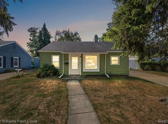 608 E Windemere Avenue, Royal Oak, MI 48073