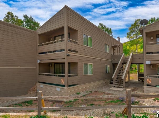 1420 Panadero Ave., La Veta, CO 81055