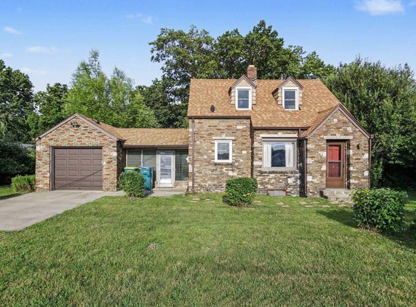 1610 N Byrkit Street, Mishawaka, IN 46545