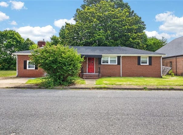 1535 Lyons Avenue, Chesapeake, VA 23324