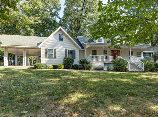 97 Mill Dam Road, Strafford, MO 65757