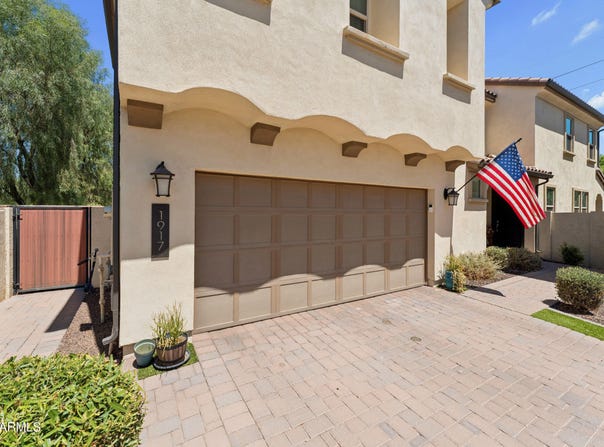 1917 S FOLLETT Way, Gilbert, AZ 85295