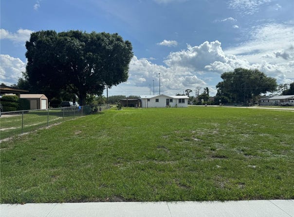 GLADES Avenue, IMMOKALEE, FL 34142