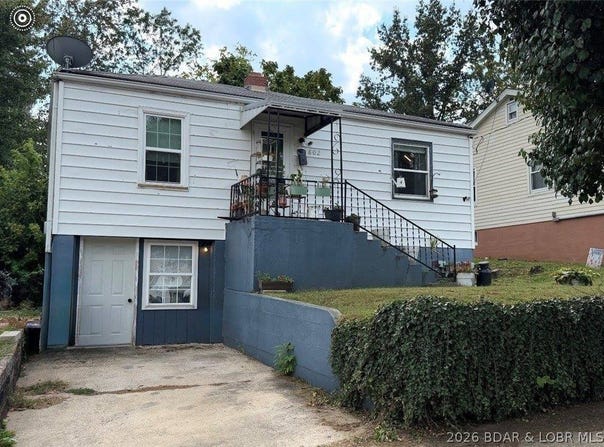 802 E 7th Street, MO 65401