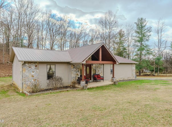 224 Lenz Drive, Kodak, TN 37764