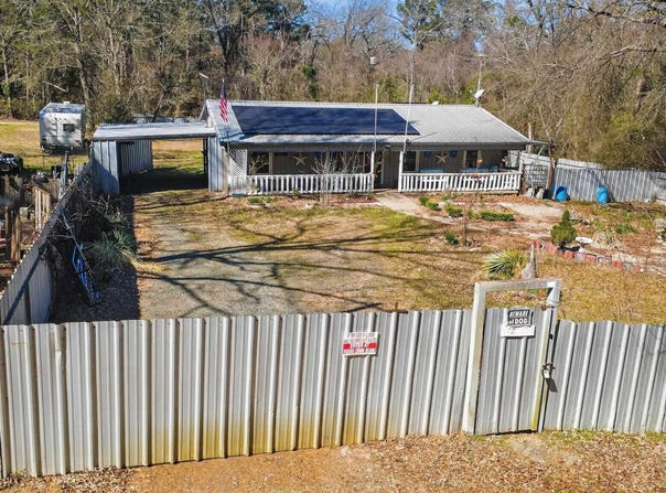 110 Red Bud, Jefferson, TX 75657