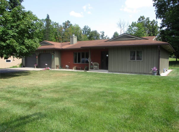 321 Woodside Drive, Cornell, WI 54732
