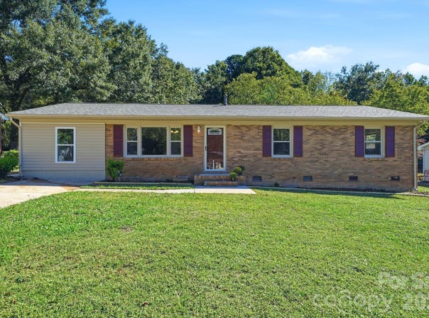 754 Vancouver Lane, Gastonia, NC 28052