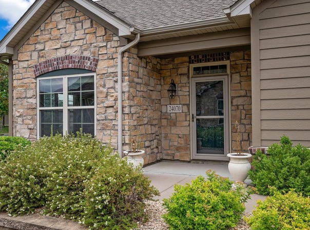 24070 Rivers Edge Road, Rogers, MN 55374