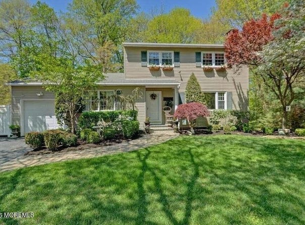 9 Emory Drive, Lincroft, NJ 07738