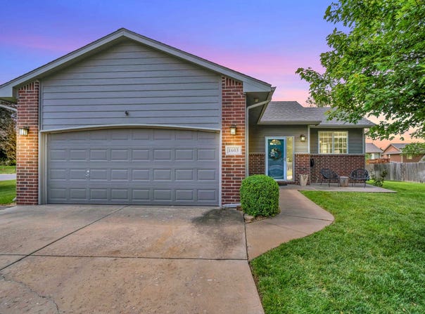 1603 E Cedar Tree St, Park City, KS 67219