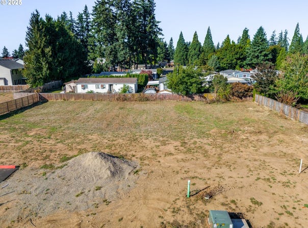 448 SW 15th Ave, Canby, OR 97013