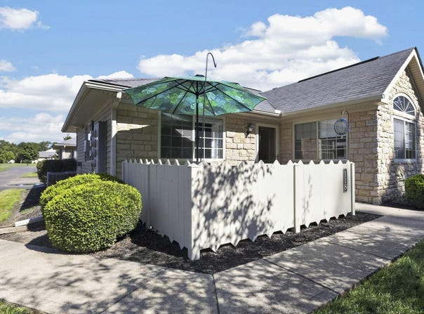 118 Hillview Court, Heath, OH 43056