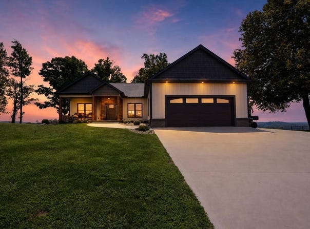 173 Bald Eagle Rd, Hilham, TN 38568