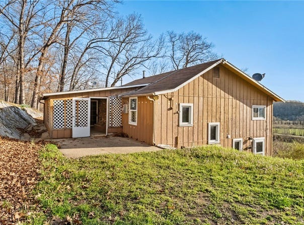 300 Summit Lane, Noel, MO 64854