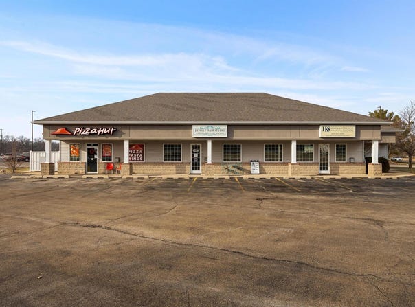 411-417 JUBILEE Lane, Germantown Hills, IL 61548