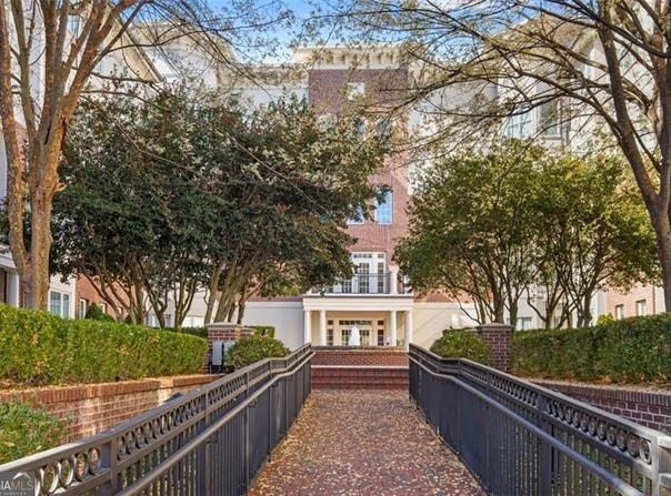 3635 E Paces Circle, Atlanta, GA 30326