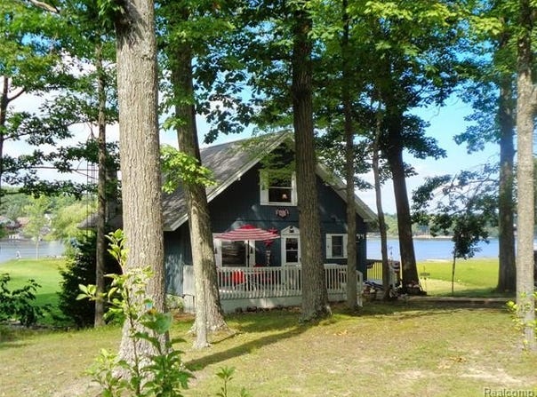 7894 Lakeside Boulevard, Plainfield Twp, MI 48739