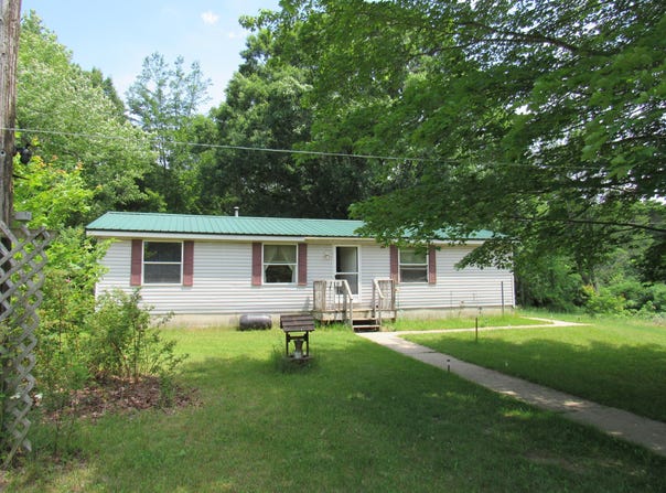 710 N 204th Avenue, Hesperia, MI 49421