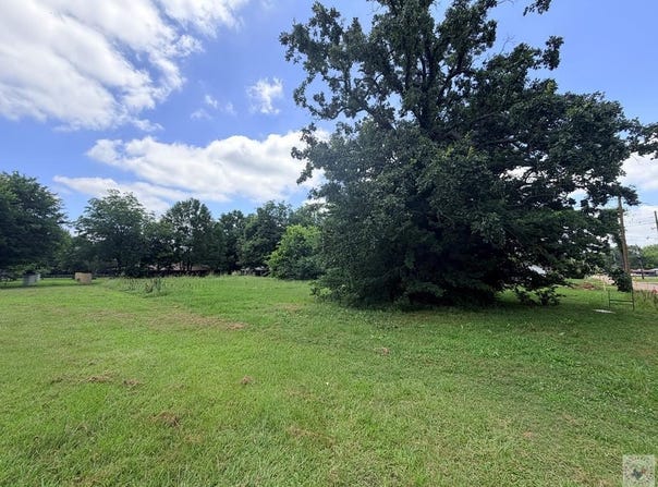 103 S Bowie, New Boston, TX 75559