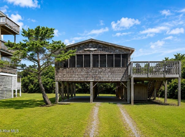 57247 Flambeau Road, Hatteras Island, NC 27943